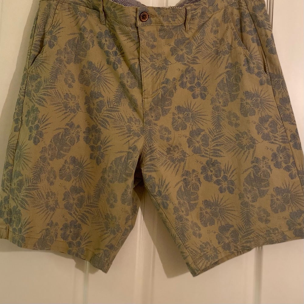 Jachs New York Men’s Bleecker Shorts Stretch Chino Khaki Blue Floral Print W36